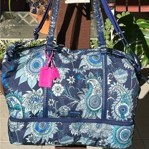 VERA BRADLEY Midtown Travel Bag in Cornflower Blossom print NWT